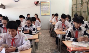 /assets/news/2023_04/hs-su-dung-dt.jpg