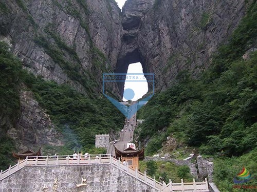 Cảnh sắc và hương vị đất nước: Cổng giời