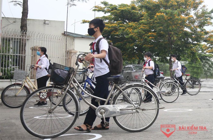 Lợi ích của việc đi xe đạp đến trường bằng tiếng Anh